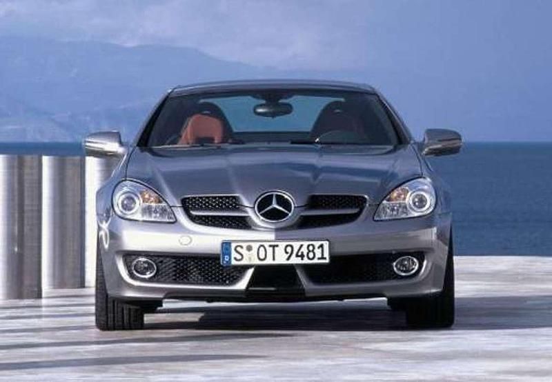 Usado Mercedes SLK200 184 CV (135 kW) 2008 Gris Descapotable