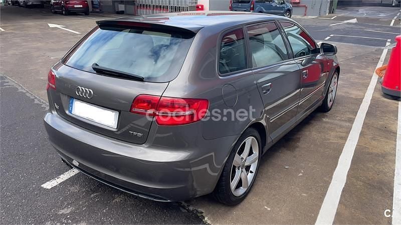 Usado Audi A3 Sportback Ambition 125 CV (91 kW) 2011 Gris / plata Utilitario