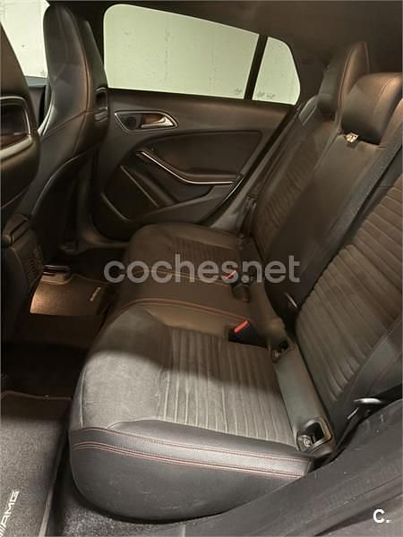 Usado Mercedes CLA220 Shooting Brake AMG line 177 CV (130 kW) 2016 Gris / plata Familiar