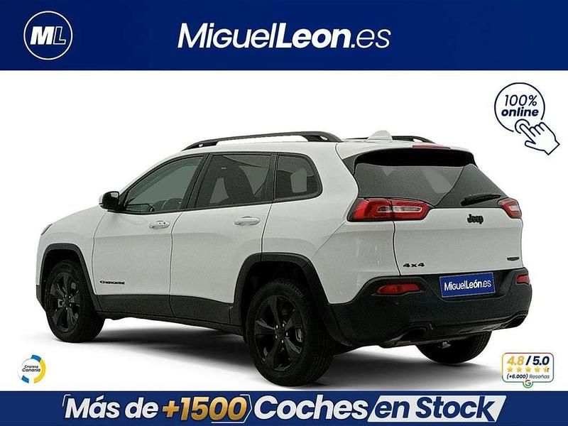 Usado Jeep Cherokee Night Eagle 185 CV (136 kW) 2018 Blanco SUV