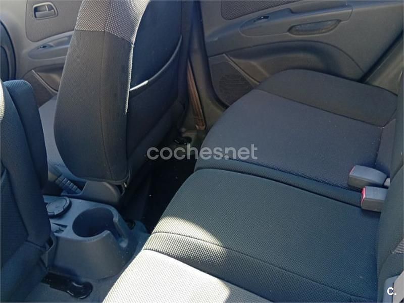 Usado Kia Rio Active 94 CV (69 kW) 2008 Negro Berlina