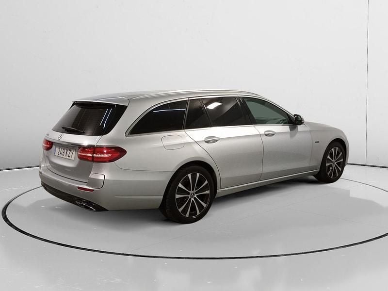 Usado Mercedes E300 Avantgarde 306 CV (225 kW) 2019 Gris Familiar