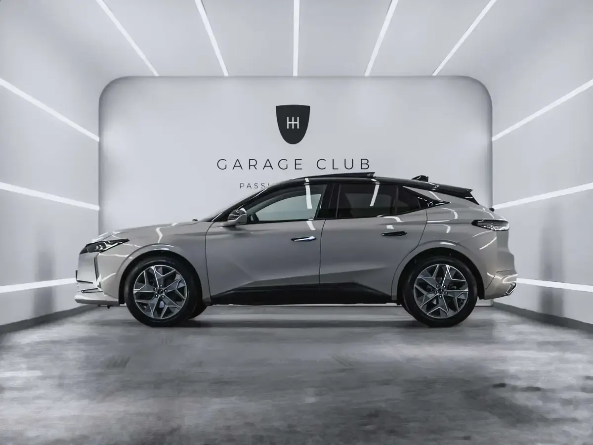 Usado DS Automobiles DS4 131 CV (96 kW) 2023 Gris / plata SUV
