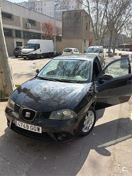 Usado Seat Ibiza Reference 85 HP (62 kW) 2008 Preto Sedan