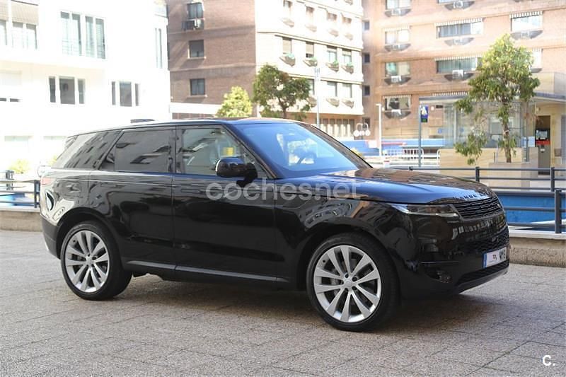 Begagnad Land Rover Range Rover Sport SE 460 HK (338 kW) 2025 Svart SUV