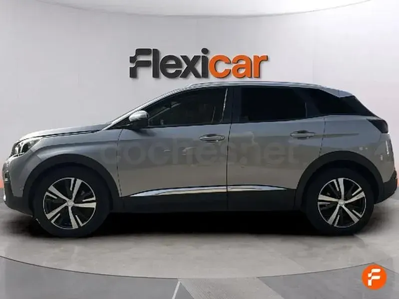 Usado Peugeot 3008 Allure 130 CV (95 kW) 2021 Azul SUV
