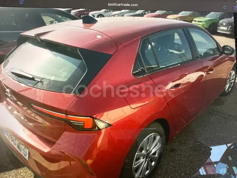 Usado Opel Astra Edition 130 CV (95 kW) 2023 Rojo Utilitario