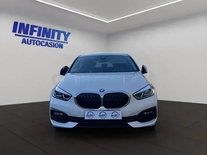 Usado BMW 116 116 CV (85 kW) 2020 Blanco Utilitario
