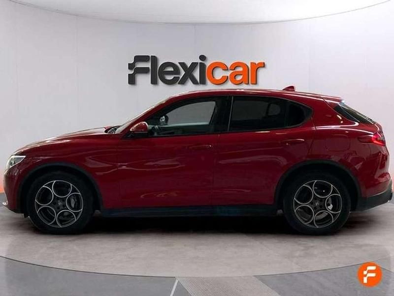 Usado Alfa Romeo Stelvio Veloce 160 CV (117 kW) 2022 Rojo SUV