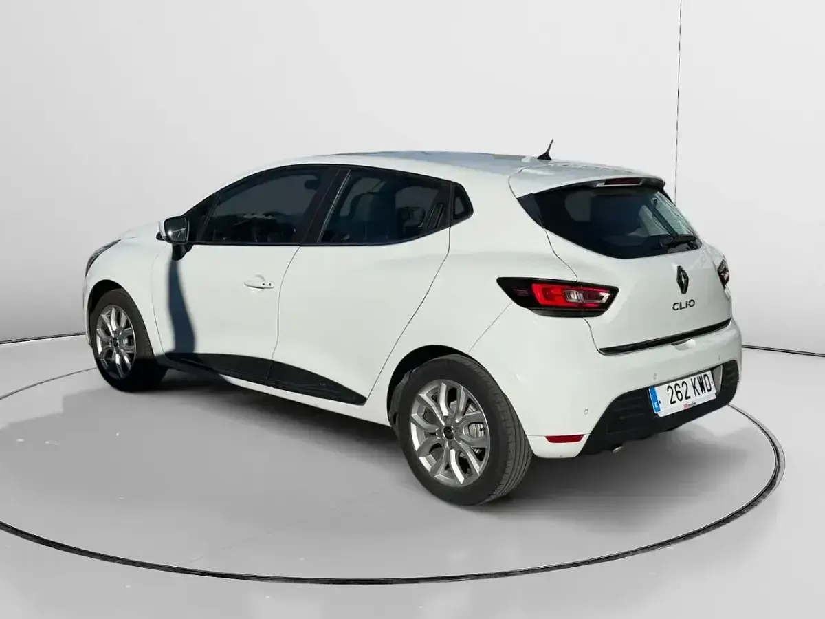 Usado Renault Clio IV Zen 90 CV (66 kW) 2019 Blanco Berlina