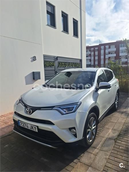 Usado Toyota RAV4 Advance 143 CV (105 kW) 2016 Blanco SUV
