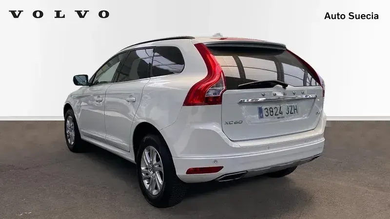 Usado Volvo XC60 Momentum 190 CV (139 kW) 2017 Blanco SUV