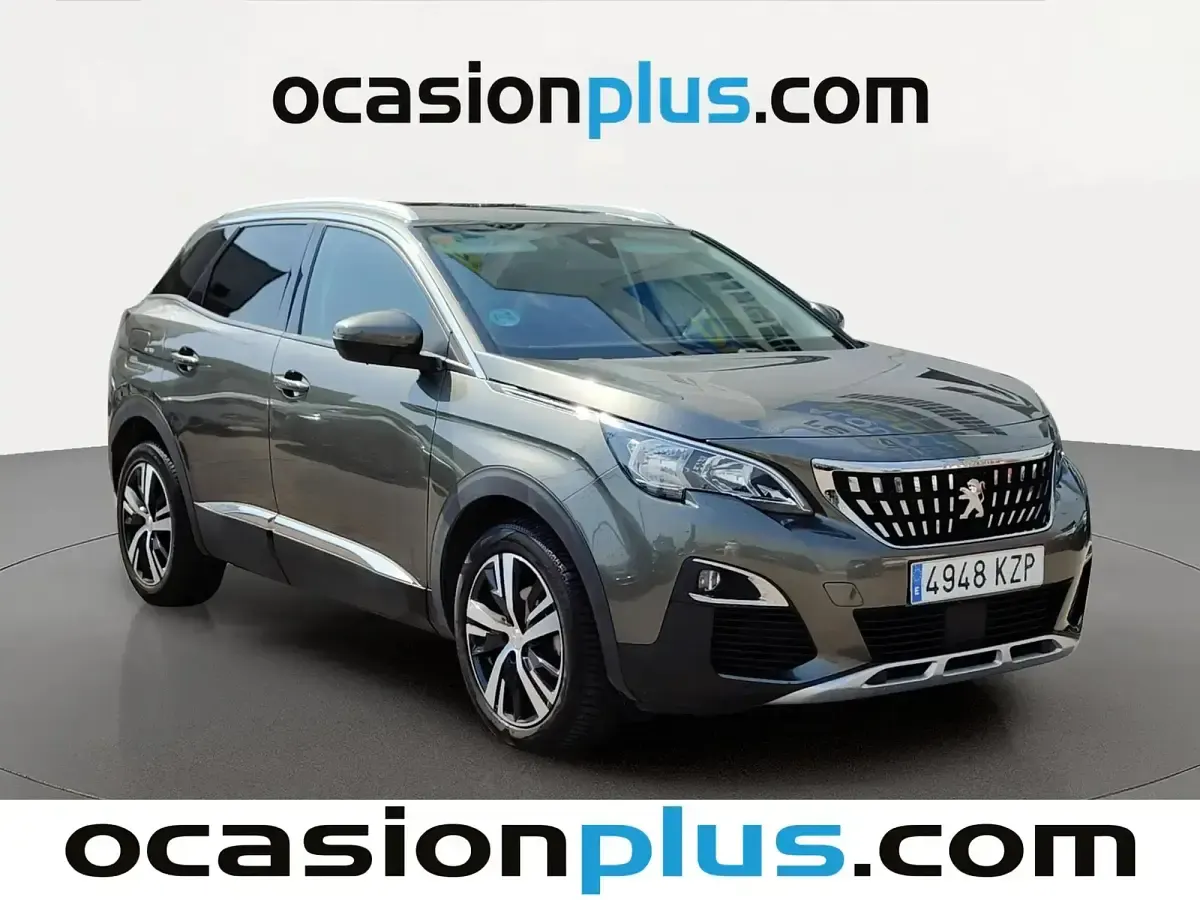 Usado Peugeot 3008 Allure 130 CV (95 kW) 2019 Gris SUV