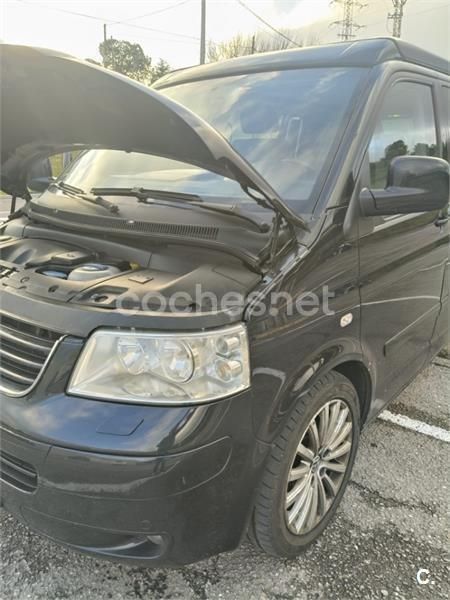 Negro Usado 2004 VW Multivan Comfortline Monovolumen | 23.000 € - Imagen 1/4