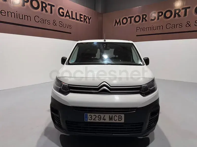 Usado Citroën Berlingo Live 102 CV (75 kW) 2022 Blanco Monovolumen