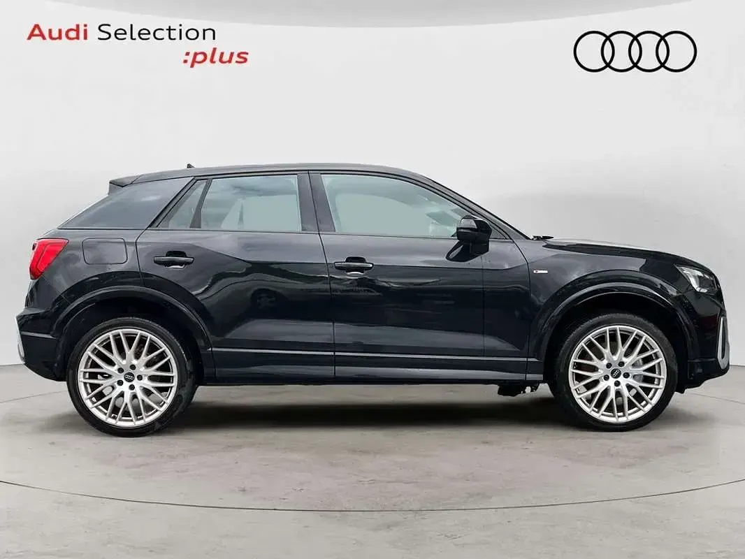 Usado Audi Q2 116 CV (85 kW) 2023 Negro SUV