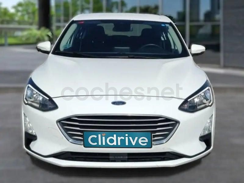 Usado Ford Focus Trend 95 CV (69 kW) 2019 Blanco Berlina