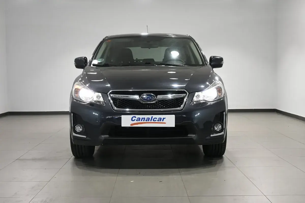 Usado Subaru XV 150 CV (110 kW) 2016 Gris SUV