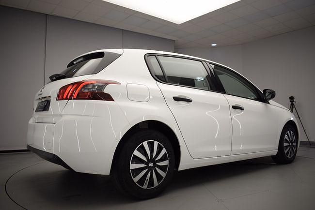 Usado Peugeot 308 Style 100 CV (73 kW) 2018 Blanco Berlina