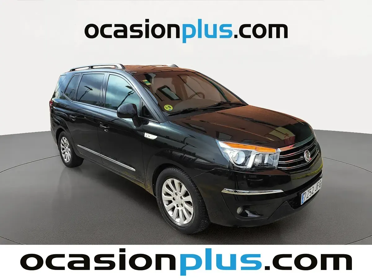 Usado SsangYong Rodius Limited 155 CV (114 kW) 2015 Negro Monovolumen