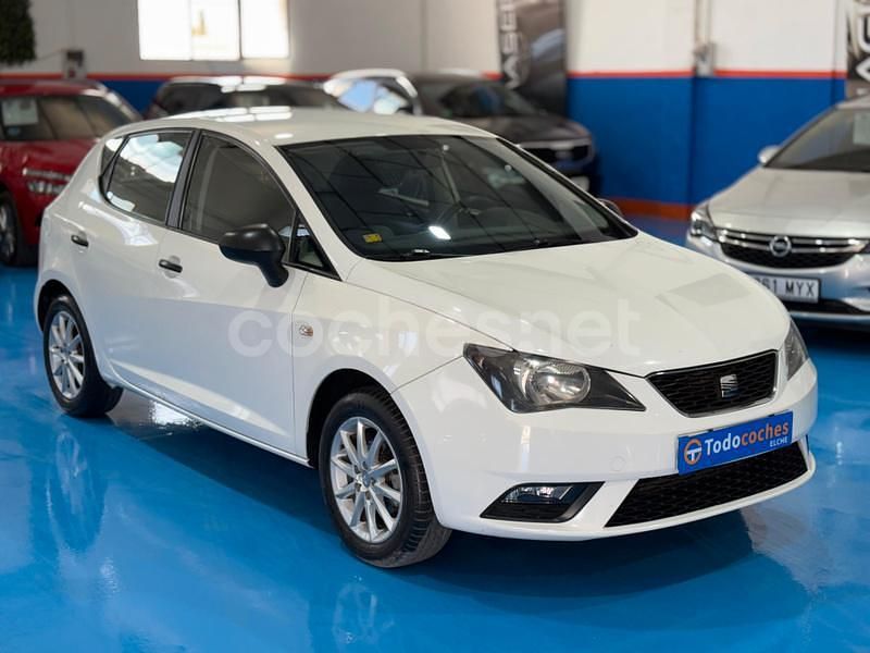 Usado Seat Ibiza Ecomotive 75 CV (55 kW) 2013 Blanco Berlina