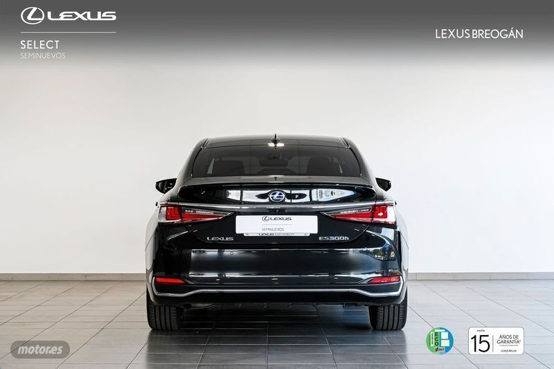 Usado Lexus ES300H Luxury Line 218 CV (160 kW) 2020 Negro Berlina
