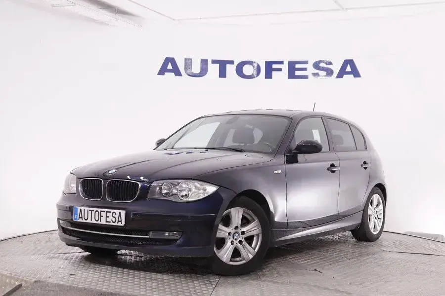 Używany BMW 118 143 KM (105 kW) 2008 Niebieski Hatchback