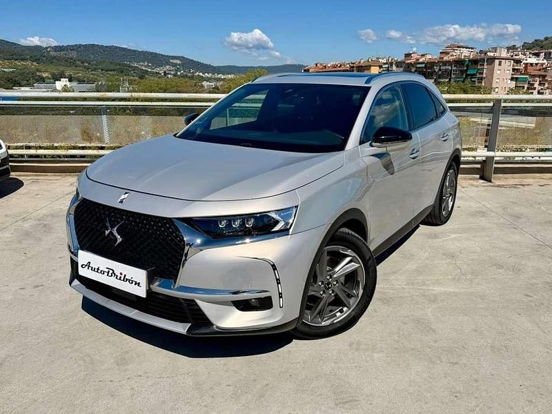 Käytetty DS Automobiles DS7 Crossback Rivoli 224 HP (164 kW) 2022 Harmaa Katumaasturi