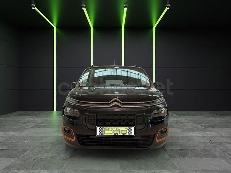 Usado Citroën Berlingo Shine 102 CV (75 kW) 2019 Negro Monovolumen