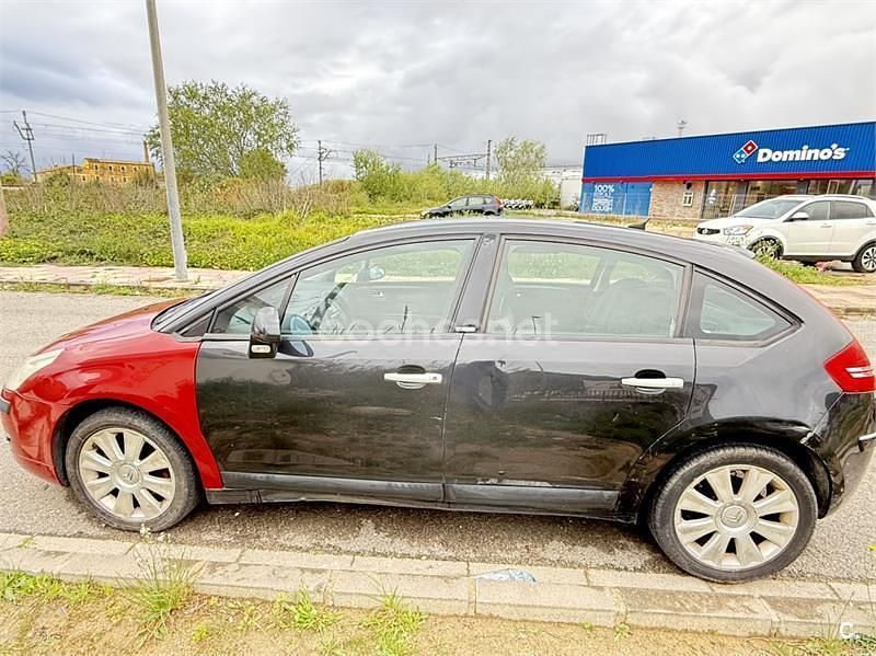 Usado Citroën C4 Exclusive 138 CV (101 kW) 2005 Negro Berlina