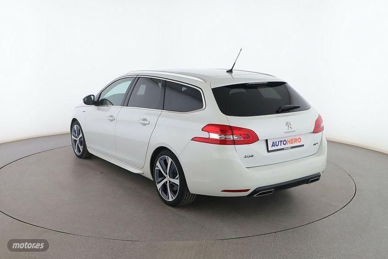 Usado Peugeot 308 GT 205 CV (150 kW) 2017 Blanco Familiar