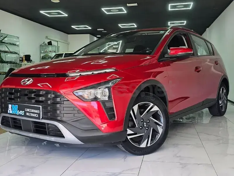 Usado Hyundai Bayon 84 CV (61 kW) 2023 Granate SUV