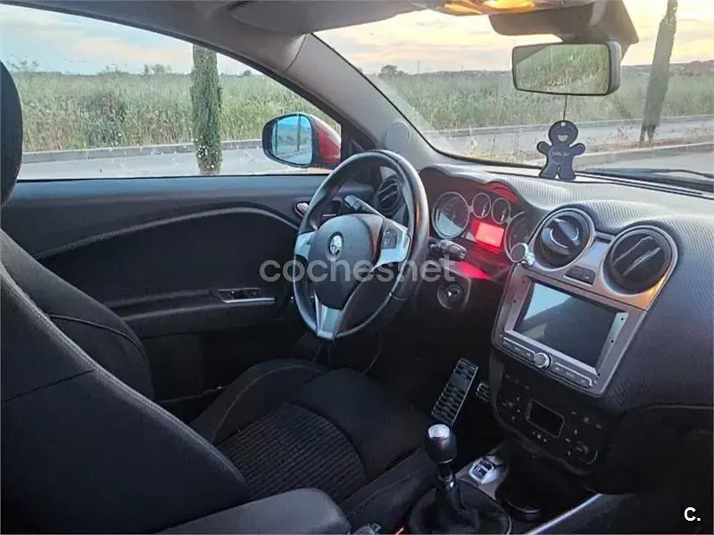 Usado Alfa Romeo MiTo Distinctive 95 CV (69 kW) 2010 Rojo Utilitario