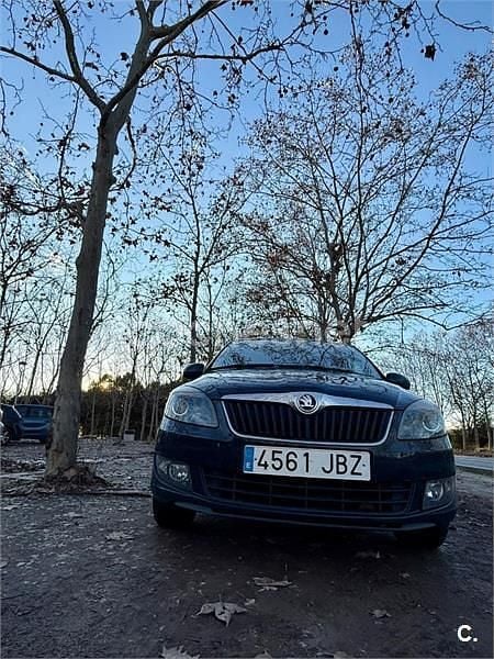 Usado Skoda Fabia 69 CV (50 kW) 2015 Negro Berlina