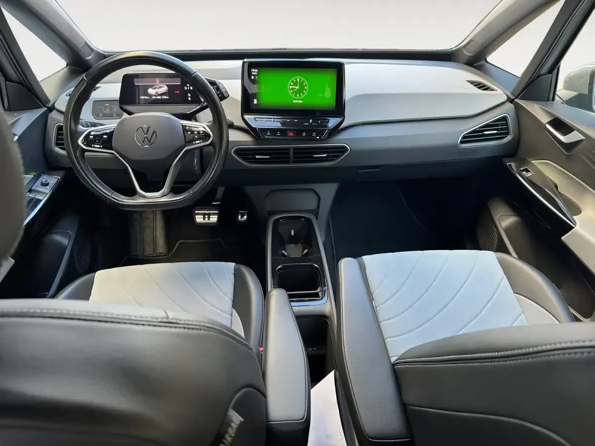 Usado VW ID.3 Pro 106 kW (145 CV) 2022 Gris/plata Utilitario