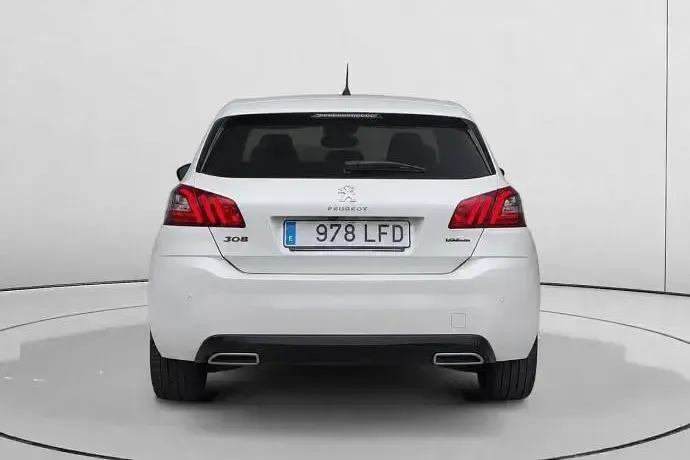 Usado Seat Leon Style 110 CV (80 kW) 2023