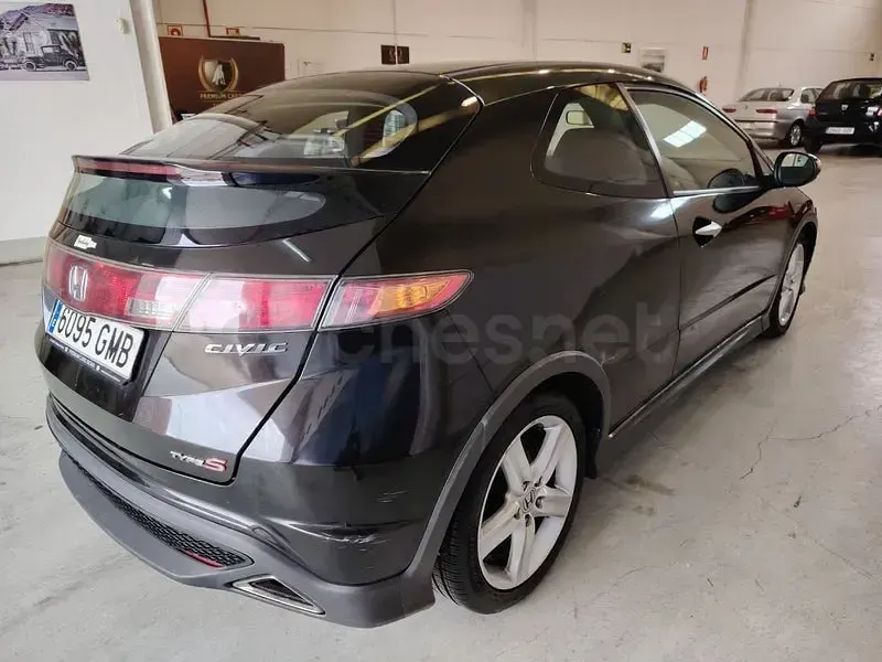 Usado Honda Civic Type S 140 CV (102 kW) 2009 Negro Berlina