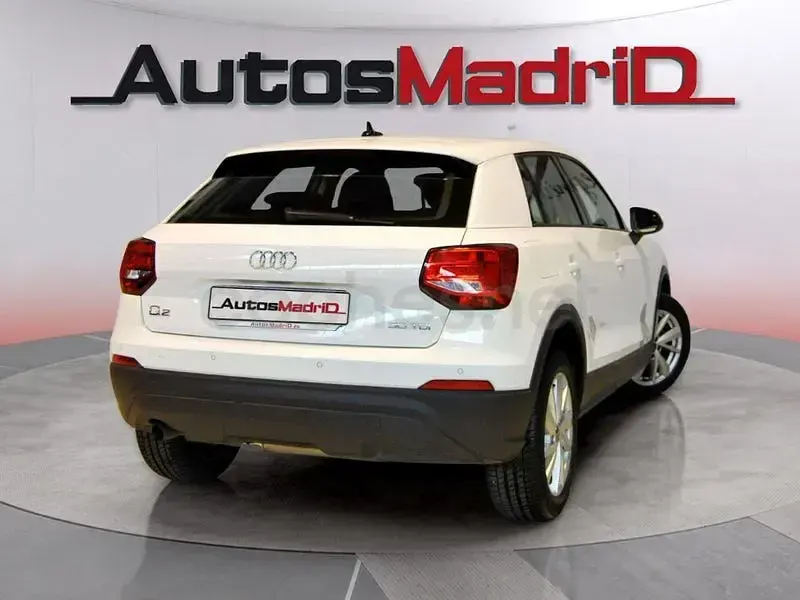 Usado Audi Q2 Design 116 CV (85 kW) 2019 Blanco SUV