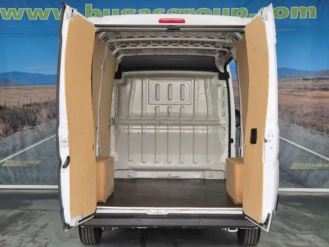 Usado Fiat Ducato Easy 120 CV (88 kW) 2023 Blanco Van