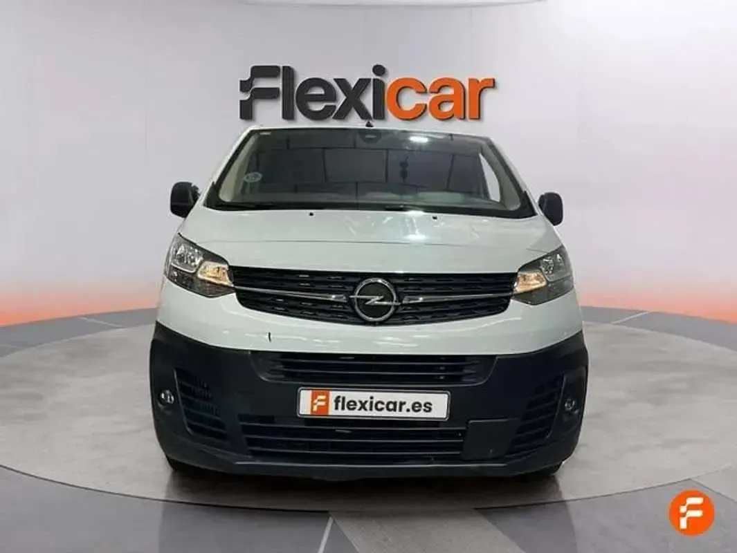 Usado Opel Vivaro 102 CV (75 kW) 2022 Blanco Monovolumen