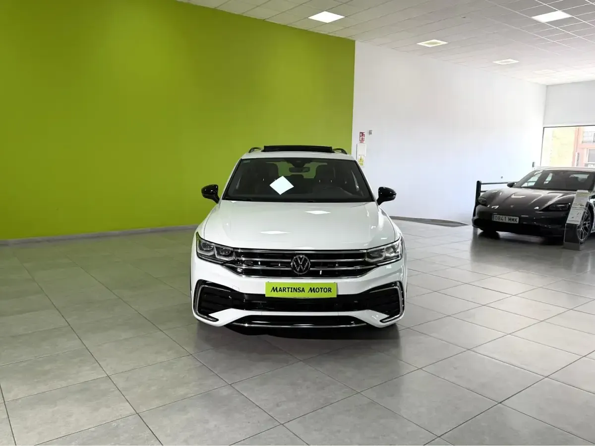 Usado VW Tiguan R-line 150 CV (110 kW) 2024 Blanco SUV