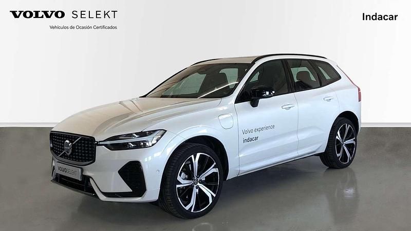 Blanco Usado 2023 Volvo XC60 Plus SUV | 64.500 € - Imagen 1/4