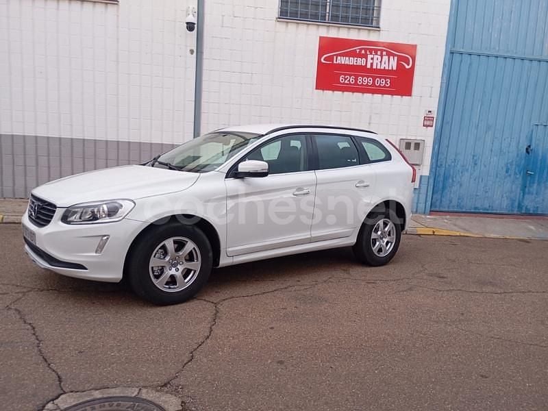 Blanco Usado 2017 Volvo XC60 Momentum SUV | 13.990 € - Imagen 1/4