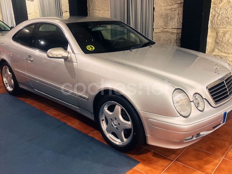 Usado Mercedes CLK200 Elegance 163 CV (119 kW) 2001 Gris / plata Coupe