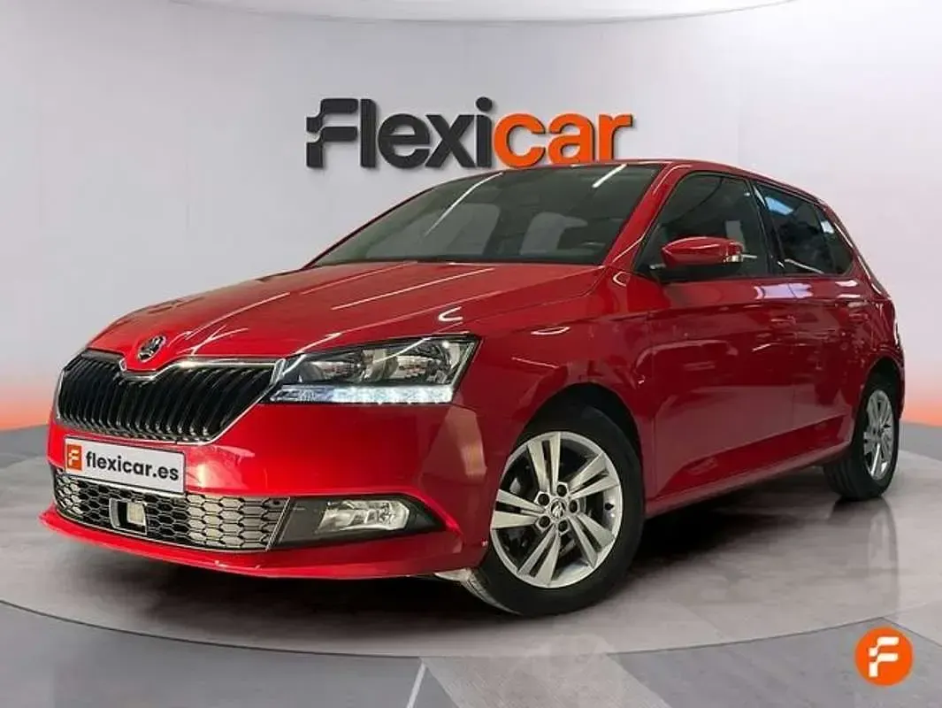 Usado Skoda Fabia Style 95 CV (69 kW) 2021 Rojo Utilitario