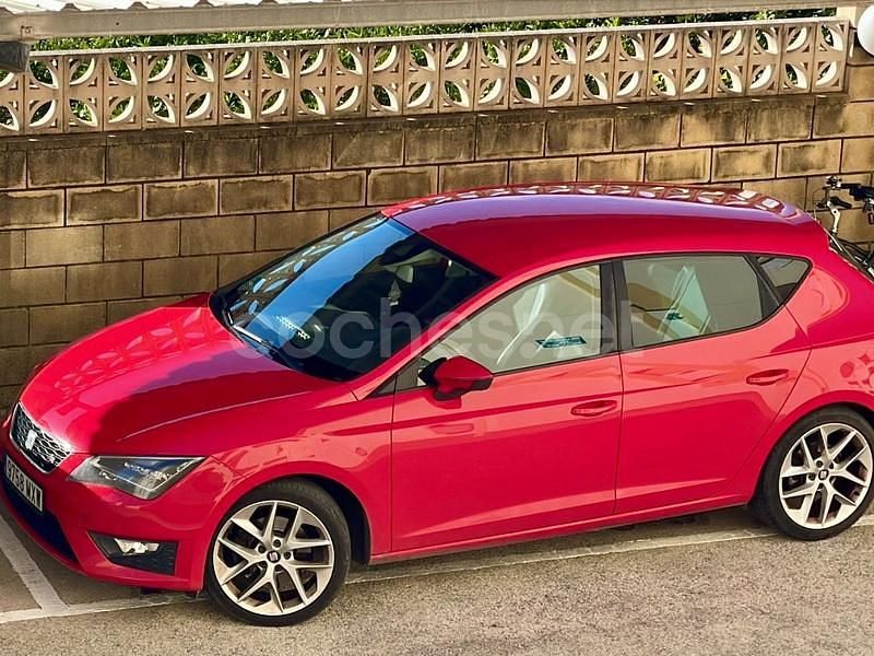 Usado Seat Leon CUPRA 265 CV (194 kW) 2014 Rojo Berlina