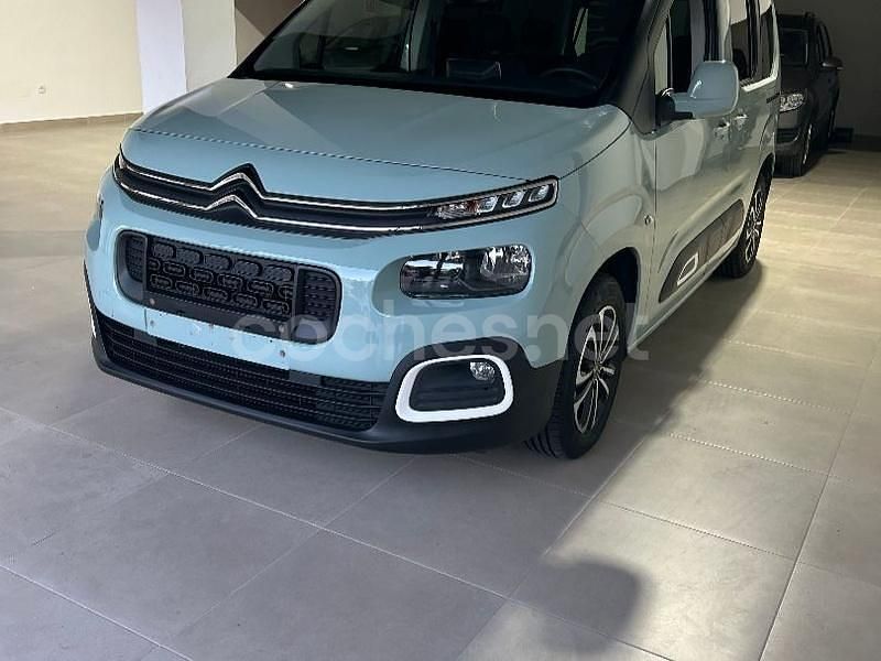 Usado Citroën Berlingo Feel 100 CV (73 kW) 2018 Azul Monovolumen
