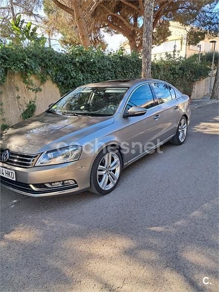 Usado VW Passat Edition 140 CV (102 kW) 2012 Beige Berlina