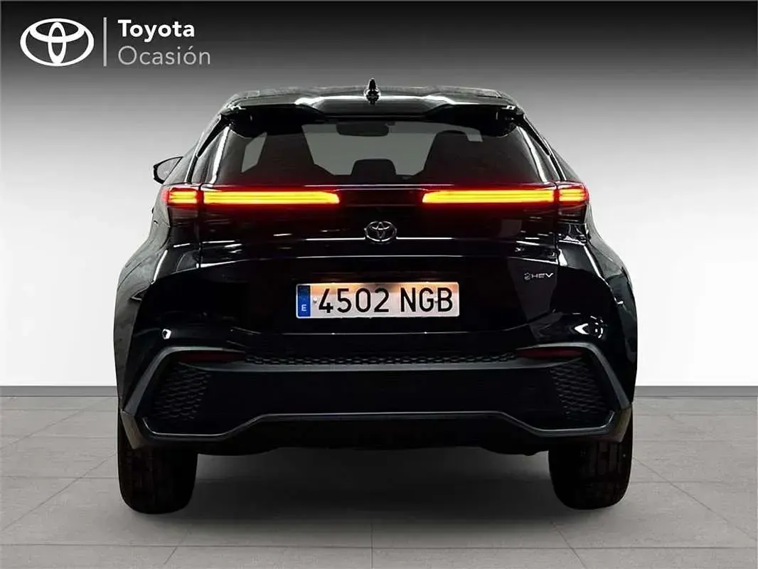 Usado Toyota Auris Advance 136 CV (100 kW) 2025 Utilitario