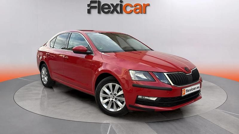 Usado Skoda Octavia Ambition 116 CV (85 kW) 2017 Rojo Familiar